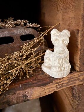 Vintage Salt Stone Scottish Terrier Dog Figurine Miniature